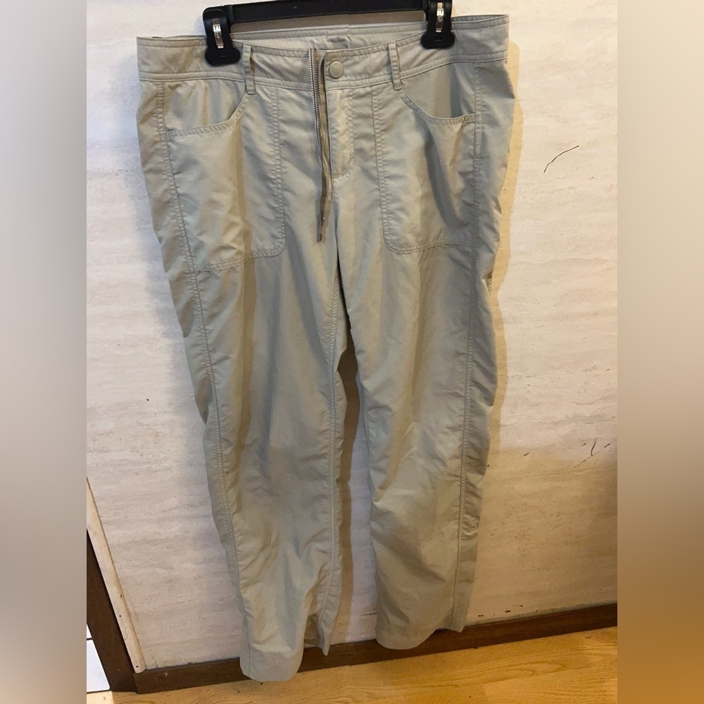 The North Face Aphrodite 2.0